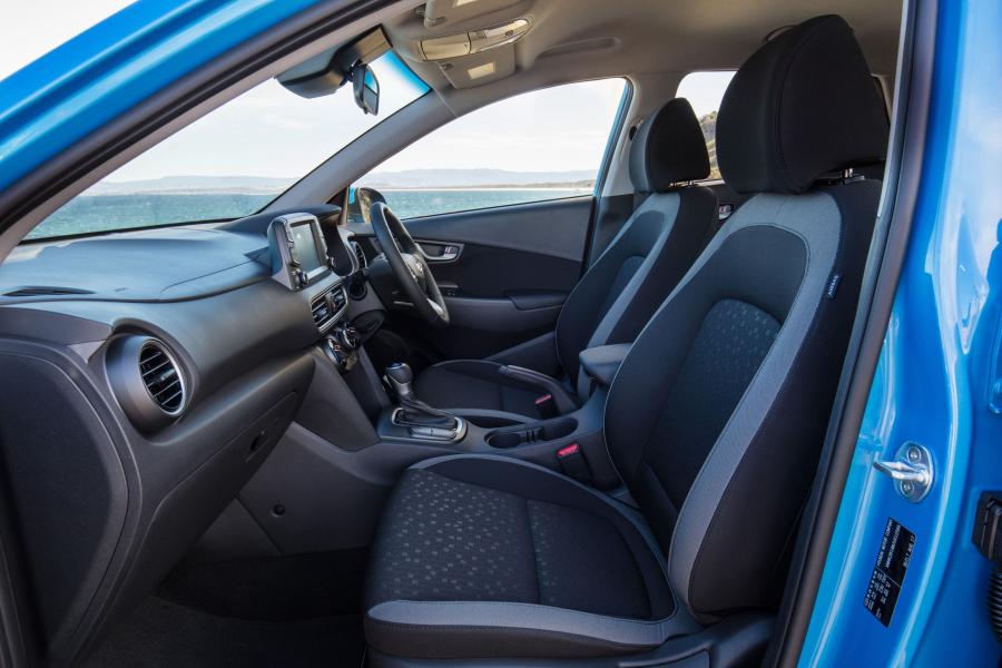 Интерьер Hyundai Kona Active 2017 года  (AU) (фото 18 из 19)